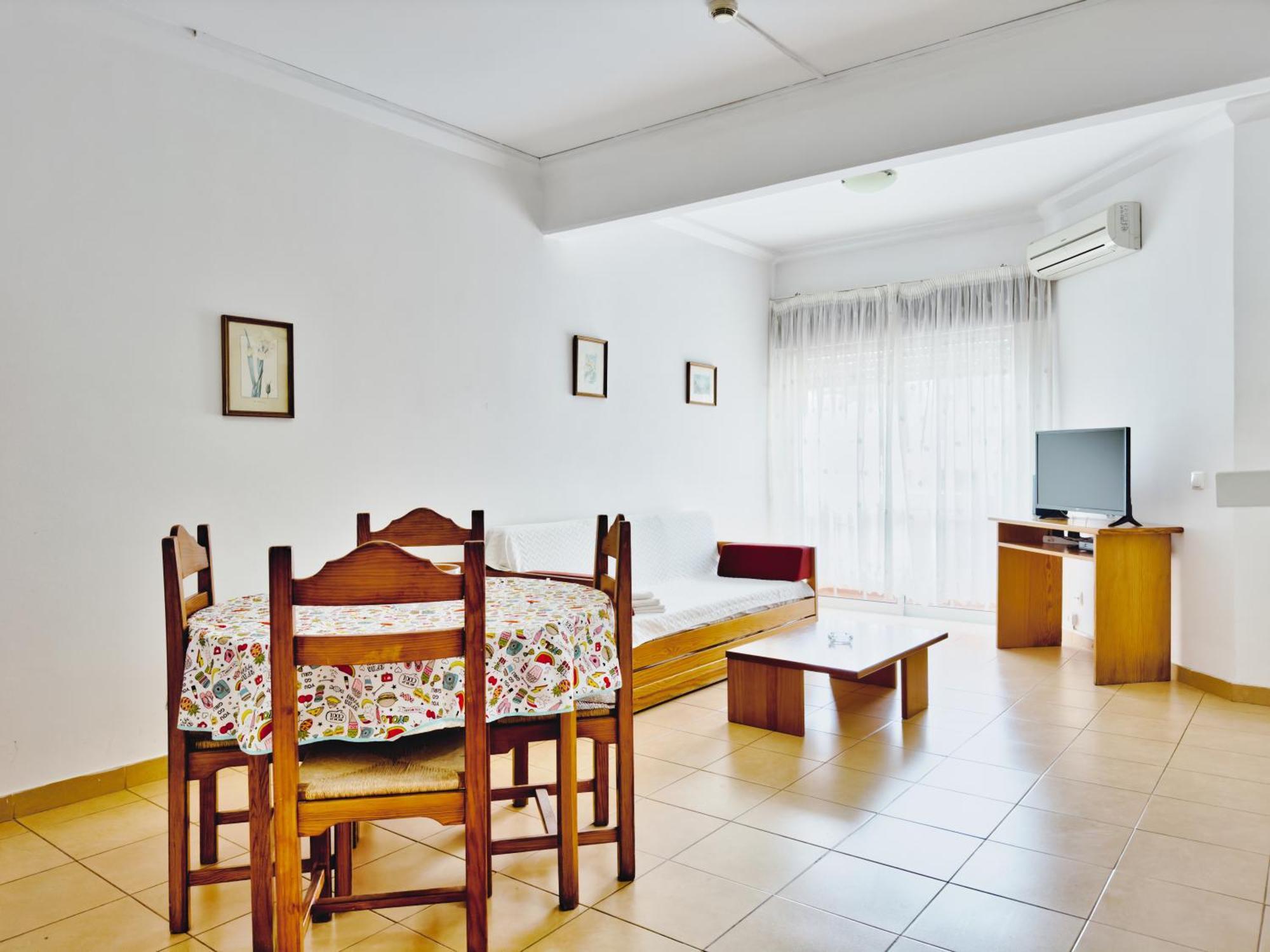 Squash Club Apartamentos Portimao Bagian luar foto